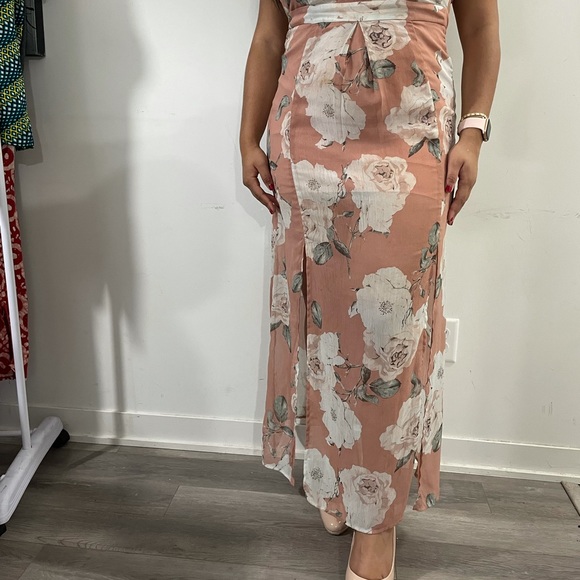 Beeautiful maxi flower-dresses - Picture 2 of 4